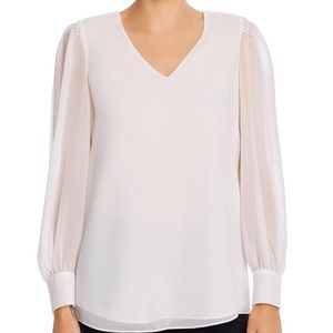 white long sleeve blouse